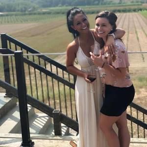 Meet your Posher, Devin